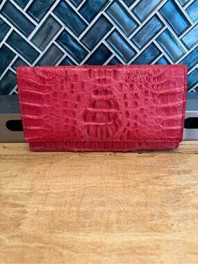 Genuine Crocodile-Embossed Red Leather Women's Wallet